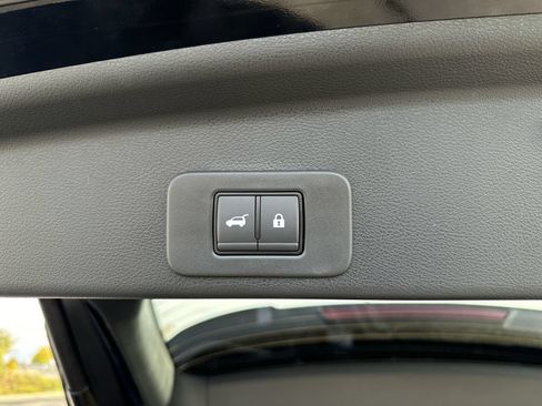 Certified 2026 Nissan Murano SV AWD/4WD image 35