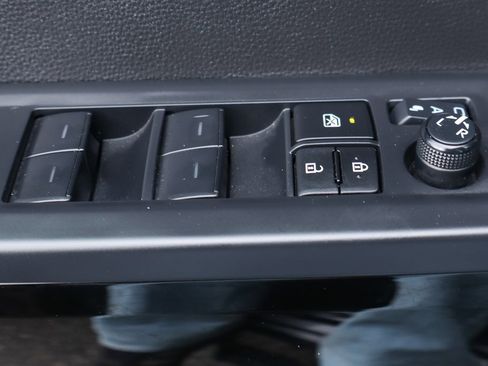 Used 2024 Toyota Tundra Limited w/ TRD Off-Road Package image 17