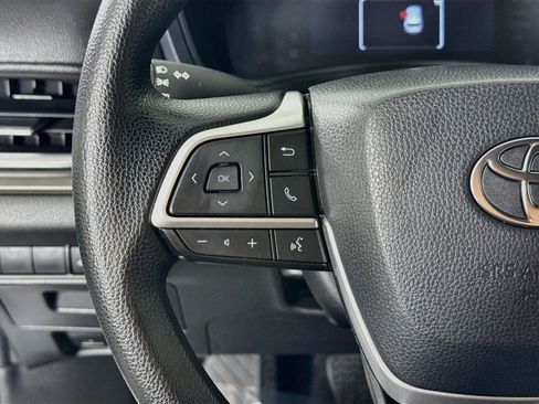 Certified 2025 Toyota Grand Highlander FWD image 16