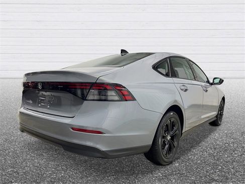 New 2025 Honda Accord SE image 5