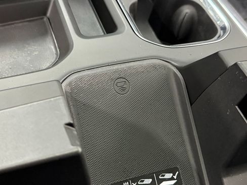 Used 2022 Chevrolet Silverado 1500 LT Trail Boss w/ LT Trail Boss Premium Package AWD/4WD image 27