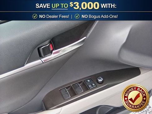 Used 2022 Toyota Camry XSE FWD image 16