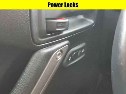 Used 2018 Jeep Wrangler Unlimited Sport S image 20