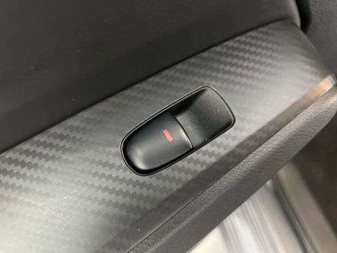 Used 2025 Nissan Altima 2.5 SV image 15