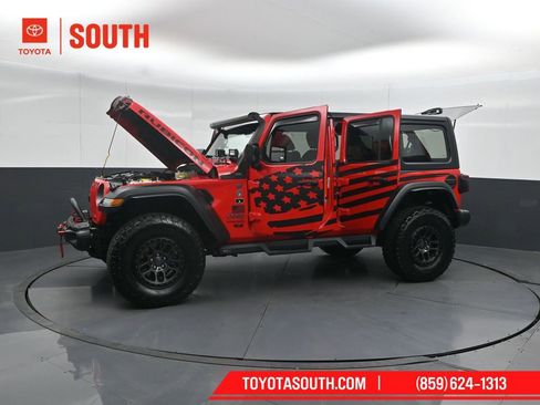 Used 2022 Jeep Wrangler Unlimited Rubicon w/ Xtreme Recon 35" Tire Package image 58
