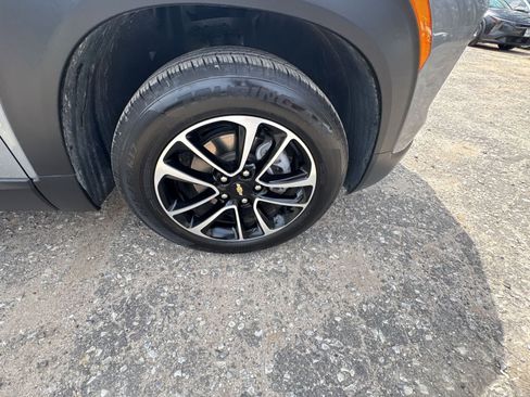 Used 2025 Chevrolet TrailBlazer LT image 21