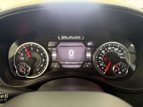 Used 2024 RAM 1500 Big Horn AWD/4WD image 33