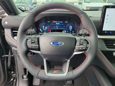 Certified 2025 Ford Explorer ST AWD/4WD image 23