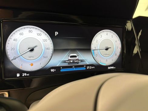 Used 2022 Hyundai Elantra SEL w/ Convenience Package FWD image 20