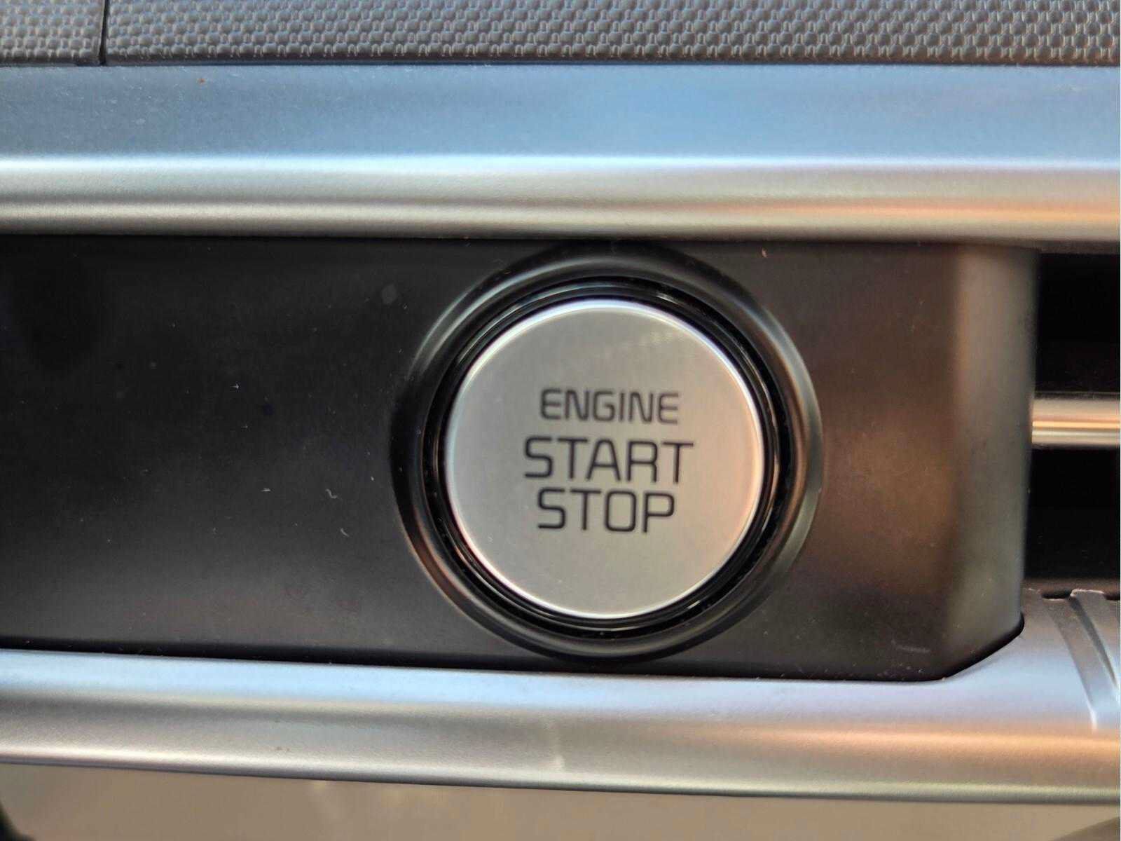 Used 2022 Kia K5 LXS FWD image 25