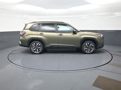 New 2026 Subaru Forester Touring AWD/4WD image 2