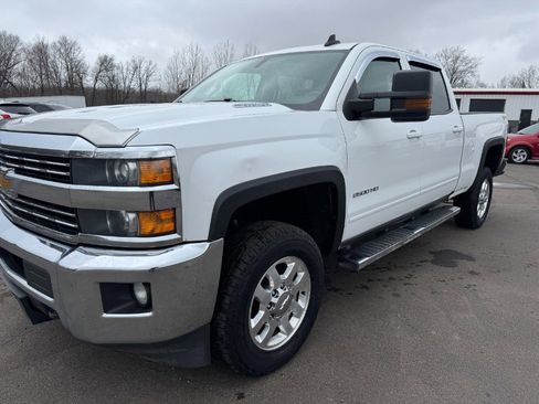 Used 2015 Chevrolet Silverado 2500 LT image 9