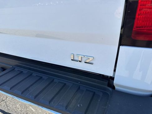 Used 2015 Chevrolet Silverado 2500 LTZ AWD/4WD image 13