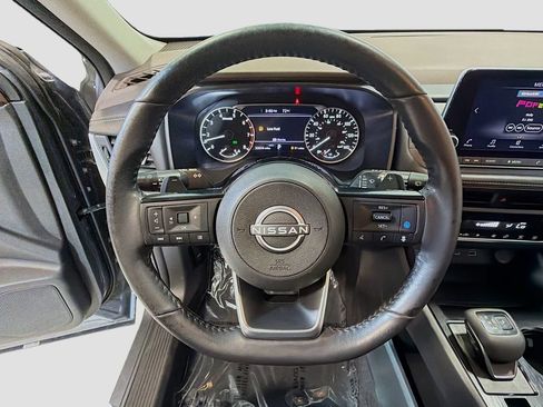 Used 2023 Nissan Rogue SV w/ SV Premium B Package AWD/4WD image 13