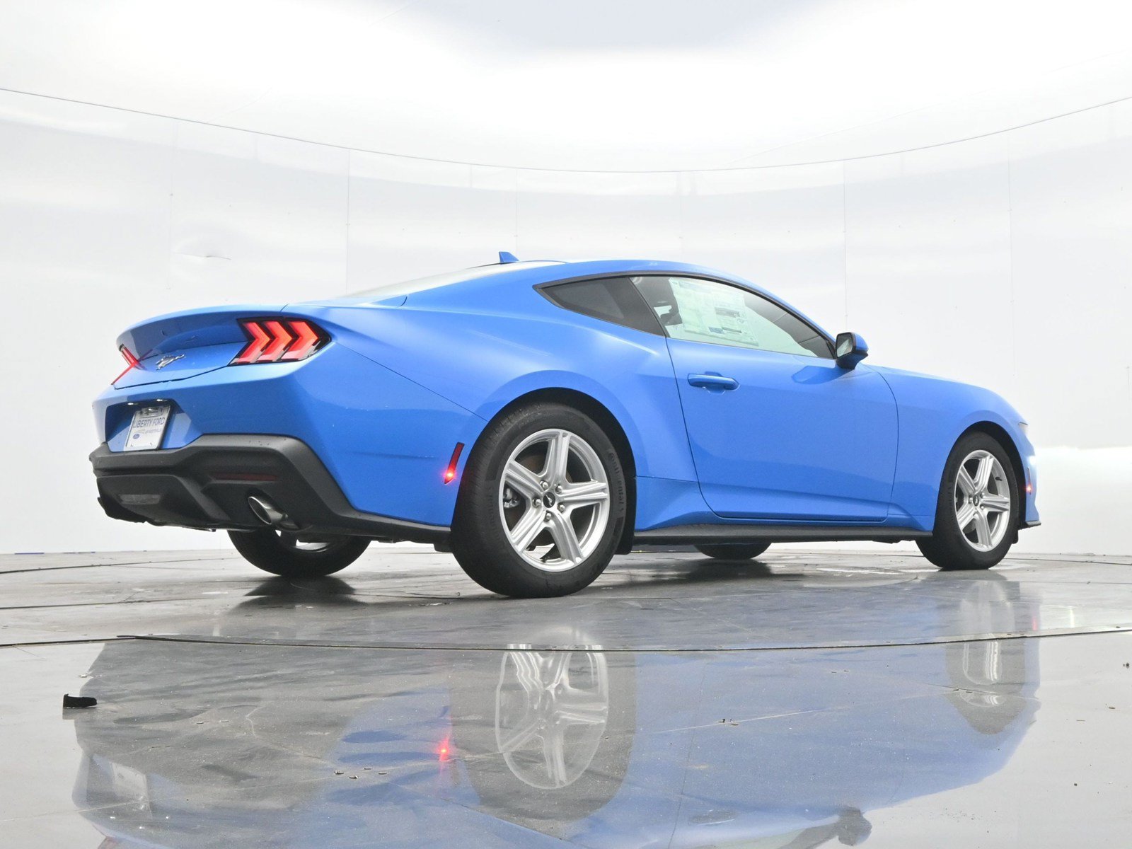 Used 2026 Ford Mustang Coupe RWD image 29