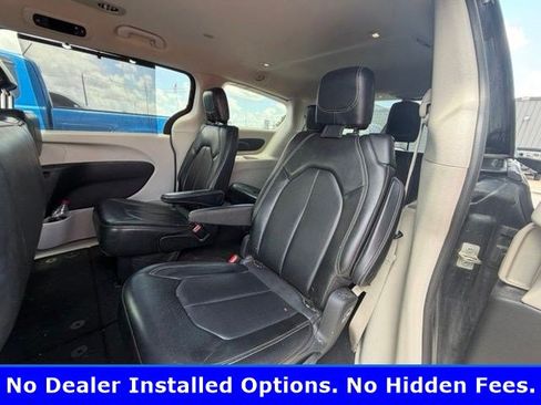 Used 2020 Chrysler Voyager Lxi FWD image 8