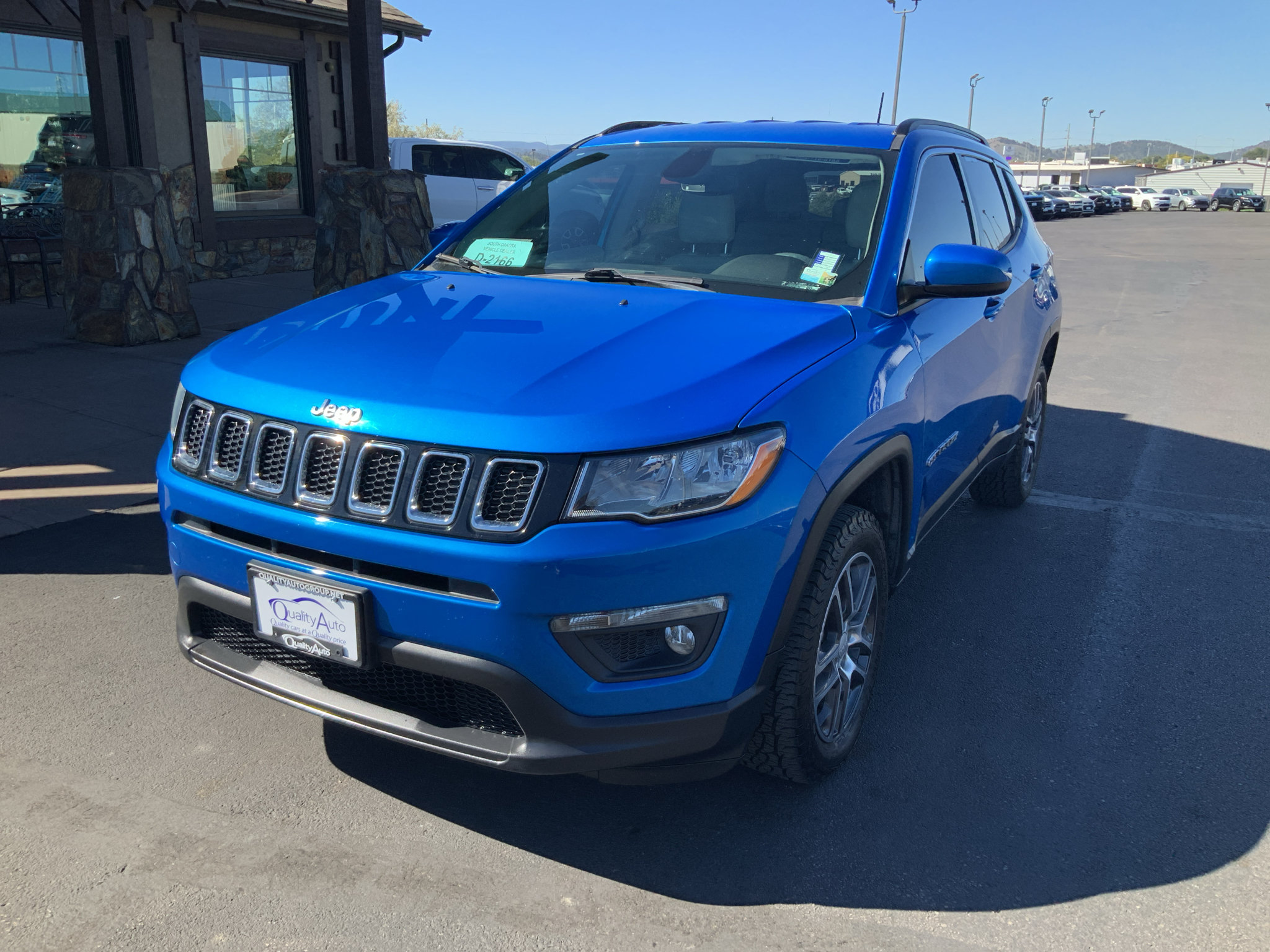 Used 2019 Jeep Compass Latitude w/ Popular Equipment Group AWD/4WD image 2