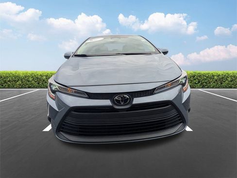 Used 2024 Toyota Corolla LE image 9