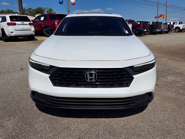 Used 2025 Honda Accord Sport image 2