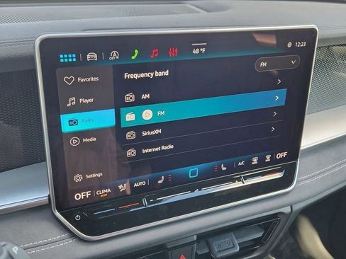 New 2026 Volkswagen Tiguan SE R-Line image 8