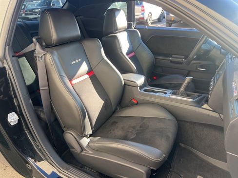 Used 2013 Dodge Challenger SRT8 w/ Harman Kardon Audio Group image 22