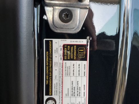 Used 2025 Mercedes-Benz SL 43 AMG image 12