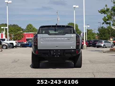 Used 2025 GMC Hummer EV 3X AWD/4WD image 6
