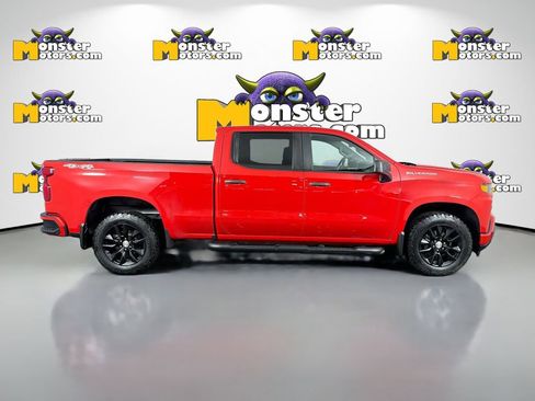 Used 2020 Chevrolet Silverado 1500 Custom w/ Custom Convenience Package AWD/4WD image 4