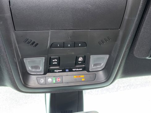 Used 2019 Cadillac XT5 Premium Luxury image 14