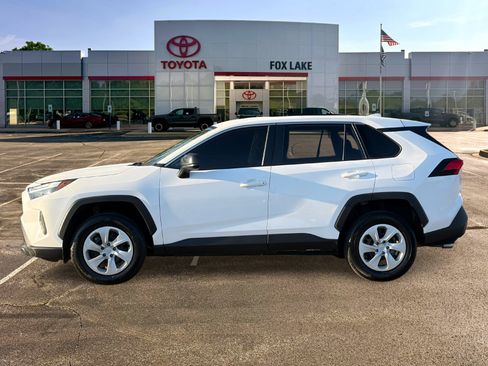 Used 2024 Toyota RAV4 LE AWD/4WD image 2