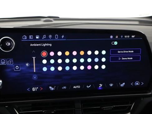 Used 2025 Chevrolet Equinox EV RS FWD image 38