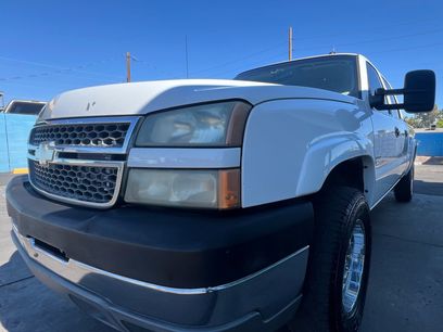 Used 2005 Chevrolet Silverado 2500 LT w/ Heavy-Duty Power Package