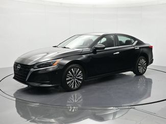 Used 2025 Nissan Altima 2.5 SV FWD video 1