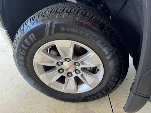 Used 2019 GMC Sierra 1500 SLE w/ SLE Value Package AWD/4WD image 40