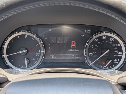 Used 2020 Toyota Highlander XLE AWD/4WD image 30