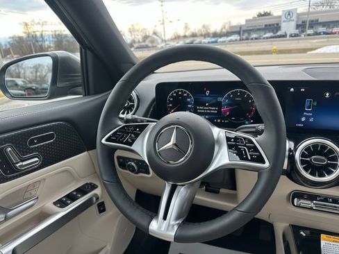 New 2026 Mercedes-Benz GLB 250 4MATIC image 32