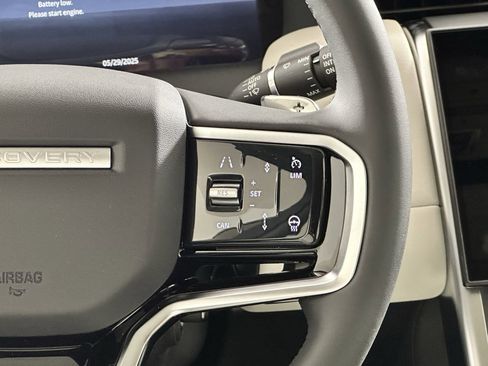 Certified 2025 Land Rover Discovery Sport S image 21