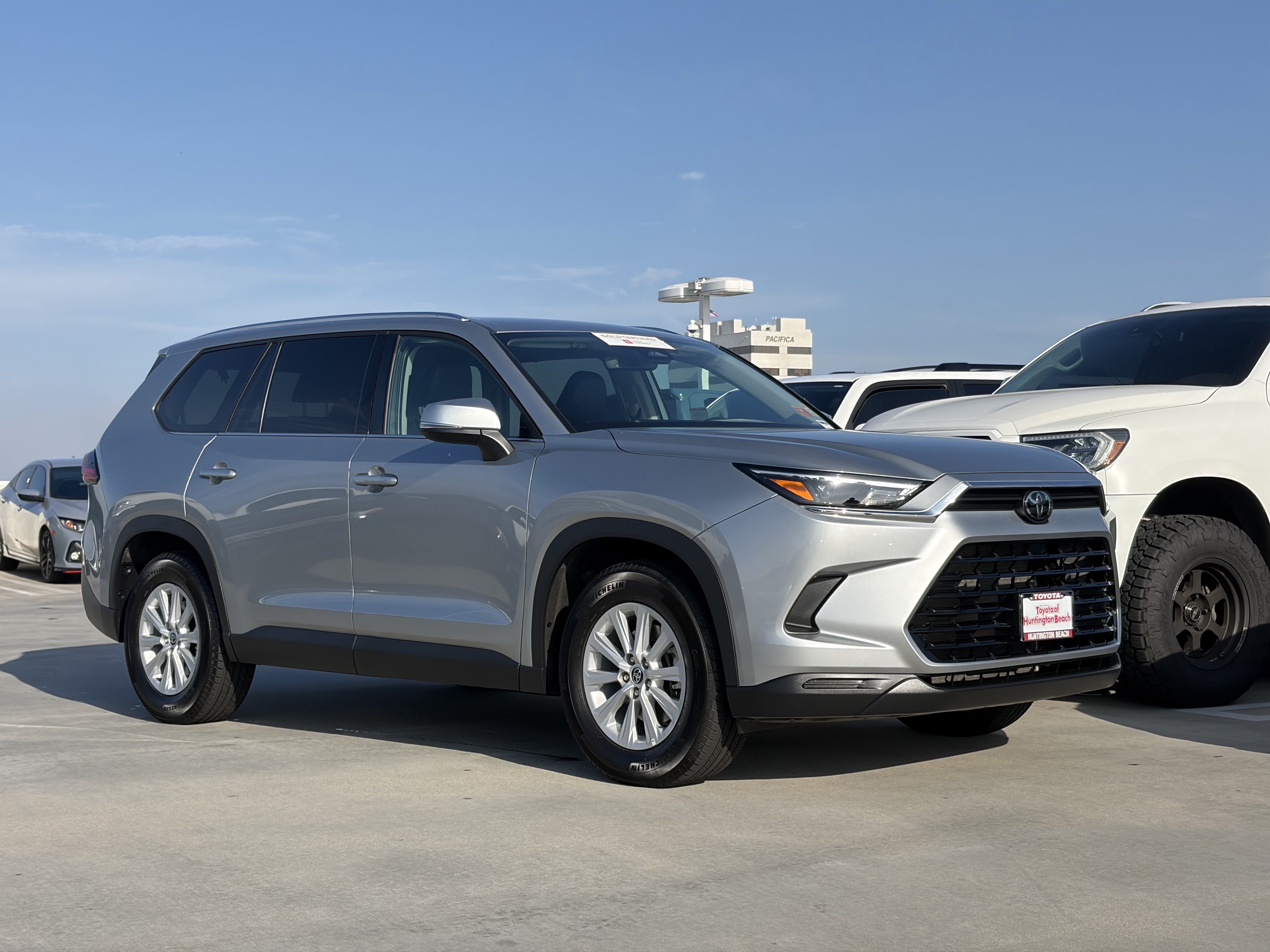 Certified 2025 Toyota Grand Highlander AWD image 2