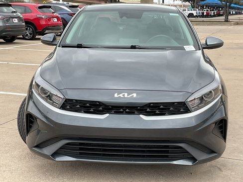 Used 2024 Kia Forte LXS image 3