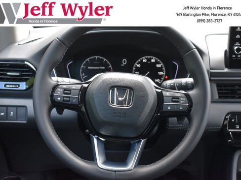 New 2025 Honda Pilot Touring image 17