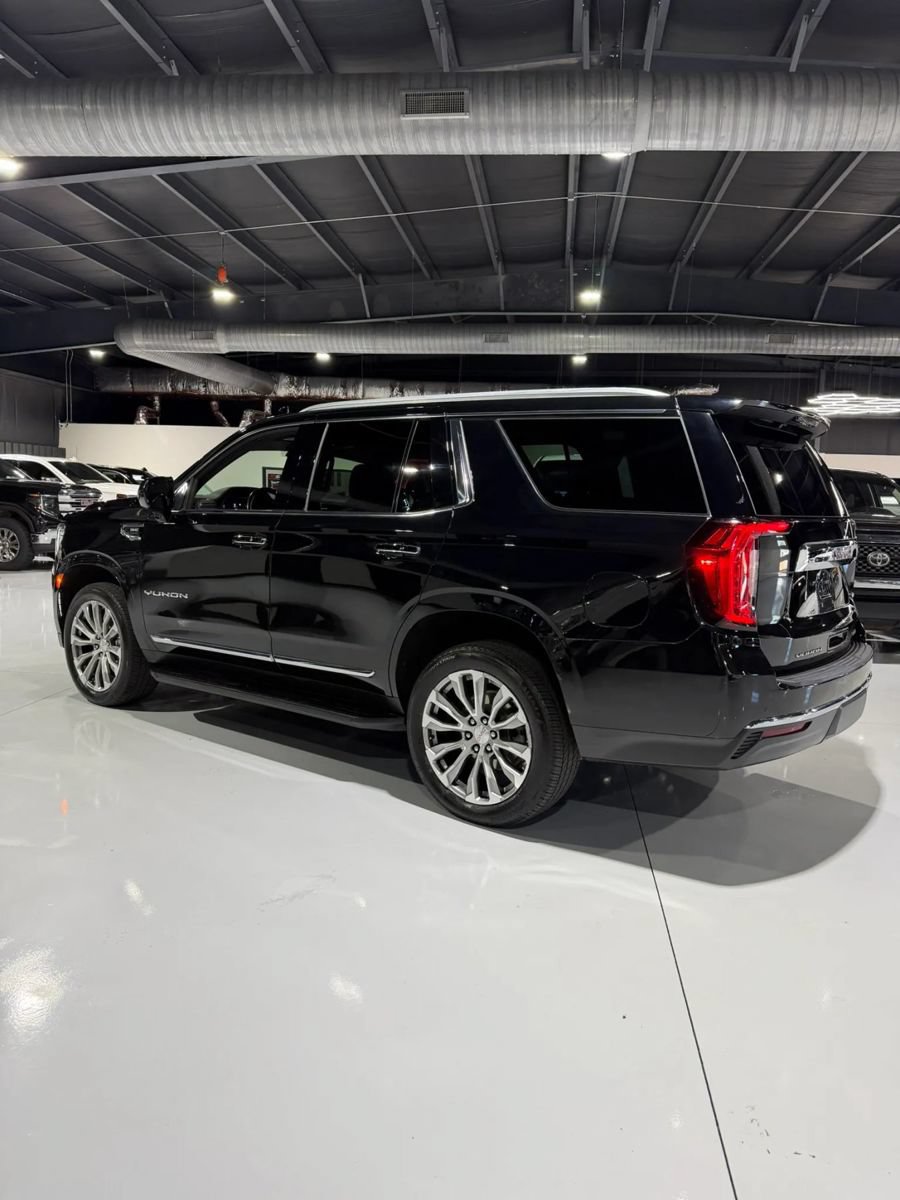 Used 2023 GMC Yukon SLT RWD image 5