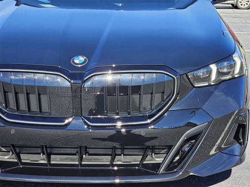 New 2026 BMW 530i w/ M Sport Package image 9
