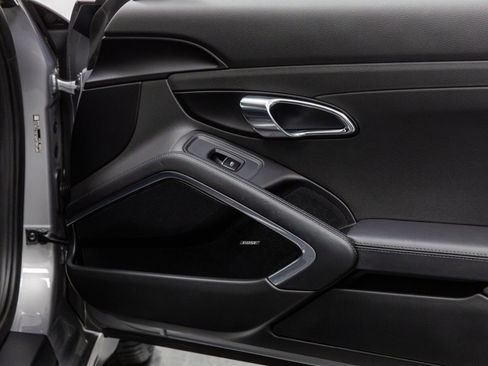 Used 2018 Porsche 911 Carrera S w/ Sport Package image 60