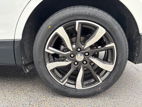 Used 2022 Chevrolet Equinox LT image 6