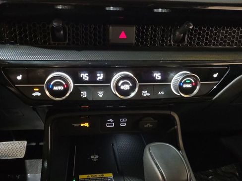 Used 2025 Honda CR-V EX-L image 17