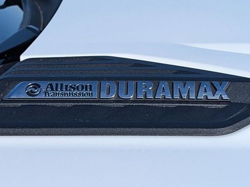 Used 2022 Chevrolet Silverado 2500 LT w/ Convenience Package image 10