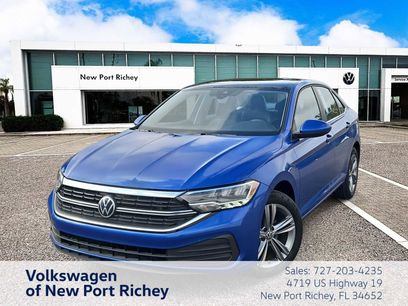 Used 2022 Volkswagen Jetta SE w/ Panoramic Sunroof Package