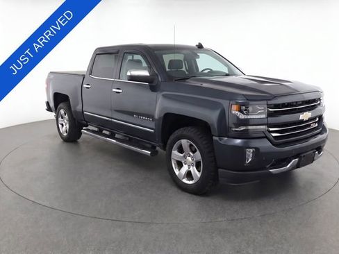 Used 2017 Chevrolet Silverado 1500 LTZ Z71 w/ LTZ Plus Package AWD/4WD image 2