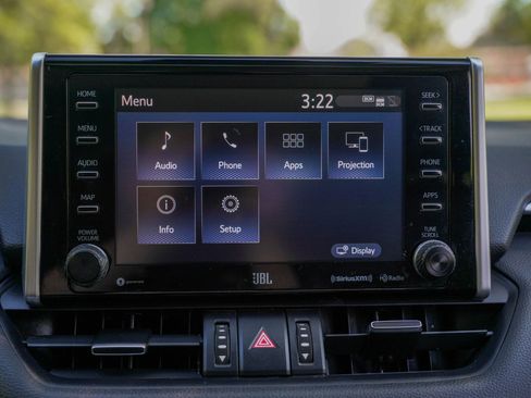 Used 2021 Toyota RAV4 XLE Premium AWD/4WD image 18