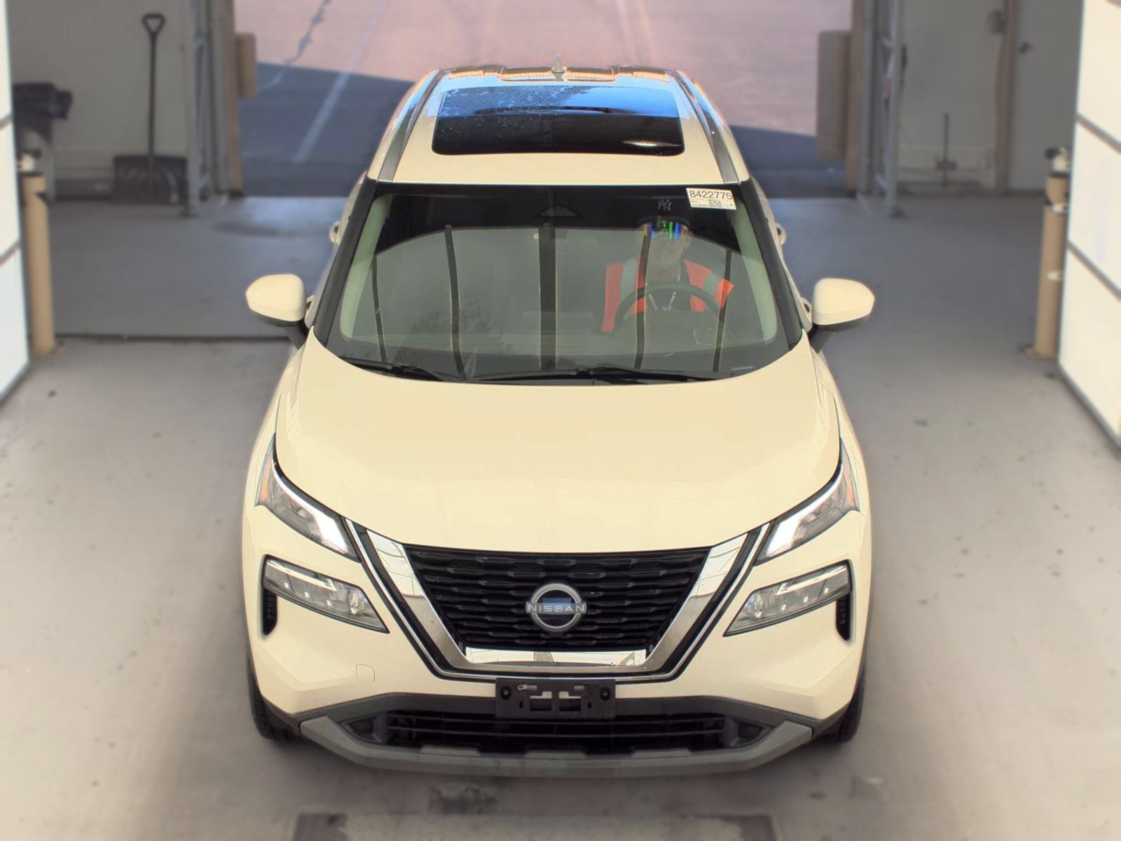 Used 2023 Nissan Rogue SV w/ SV Premium B Package AWD/4WD image 2